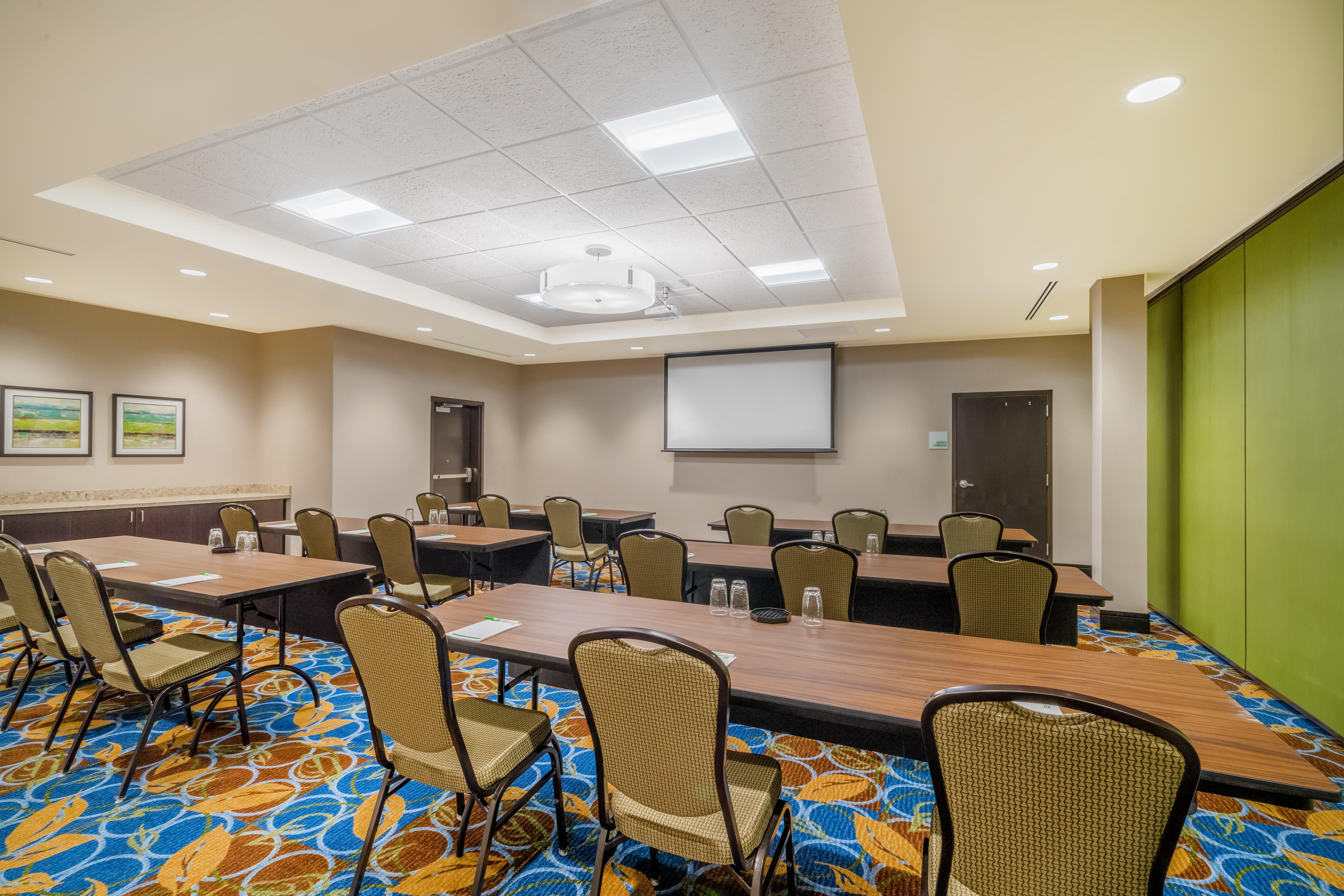 Holiday Inn - Terre Haute By Ihg Exterior photo