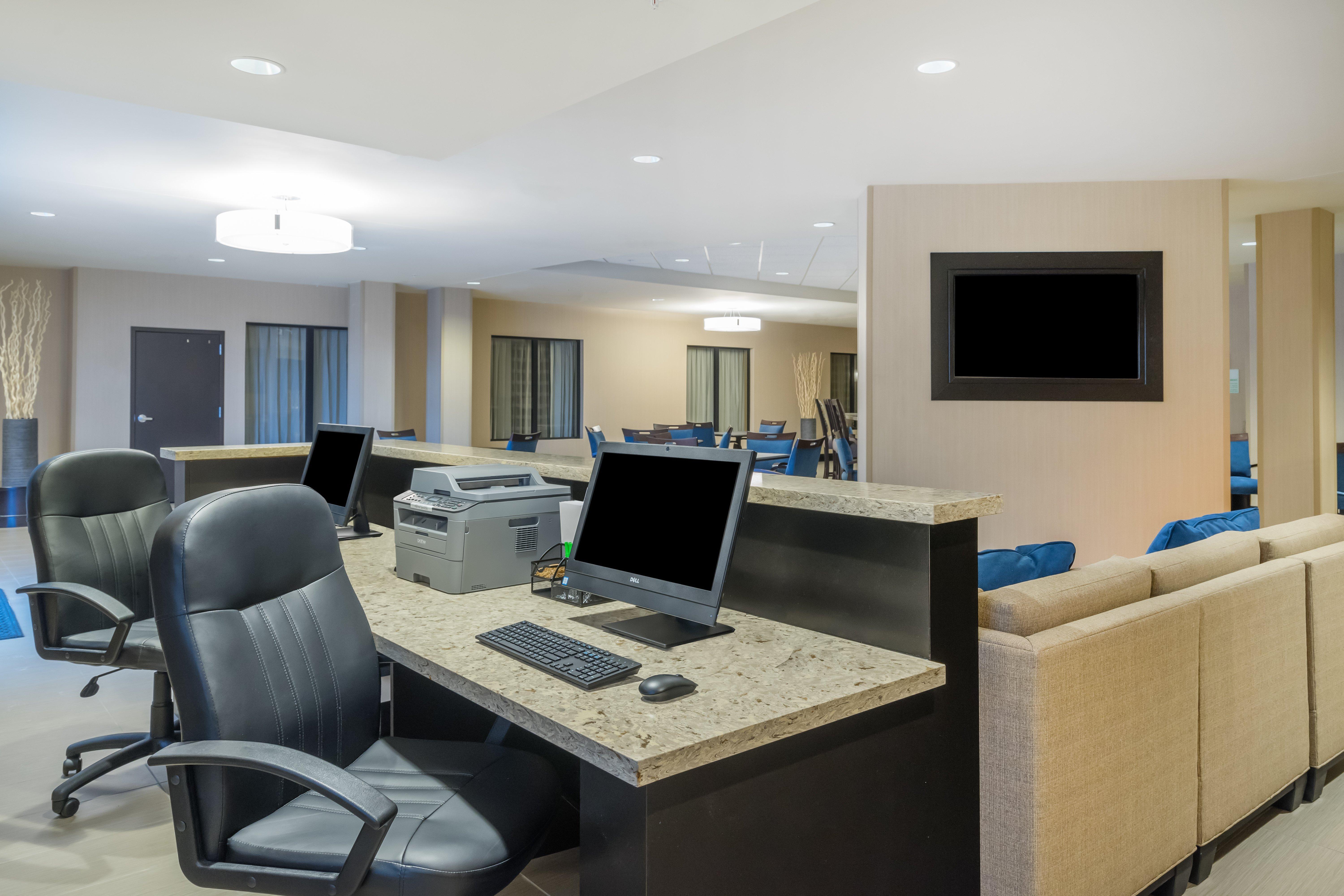 Holiday Inn - Terre Haute By Ihg Exterior photo