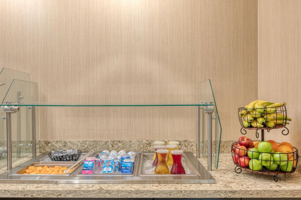 Holiday Inn - Terre Haute By Ihg Exterior photo