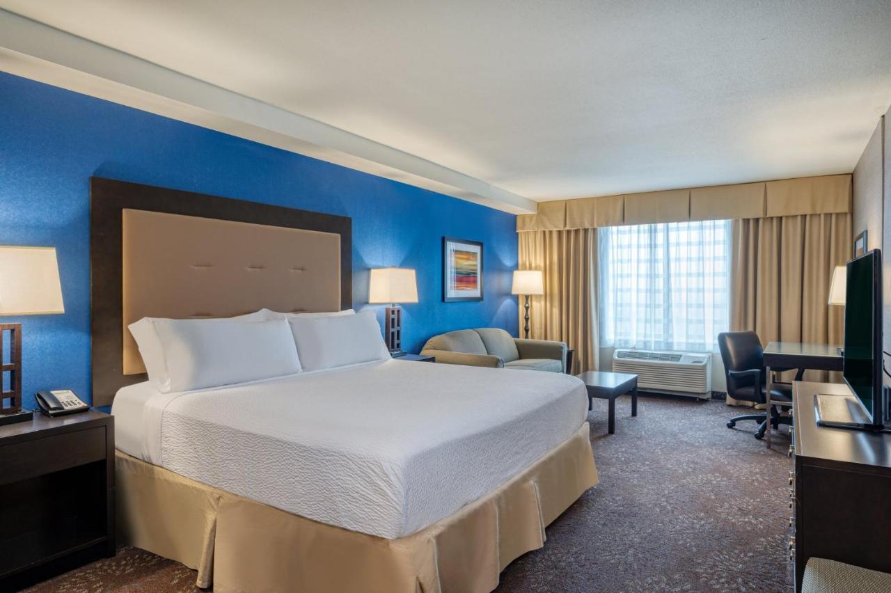 Holiday Inn - Terre Haute By Ihg Exterior photo