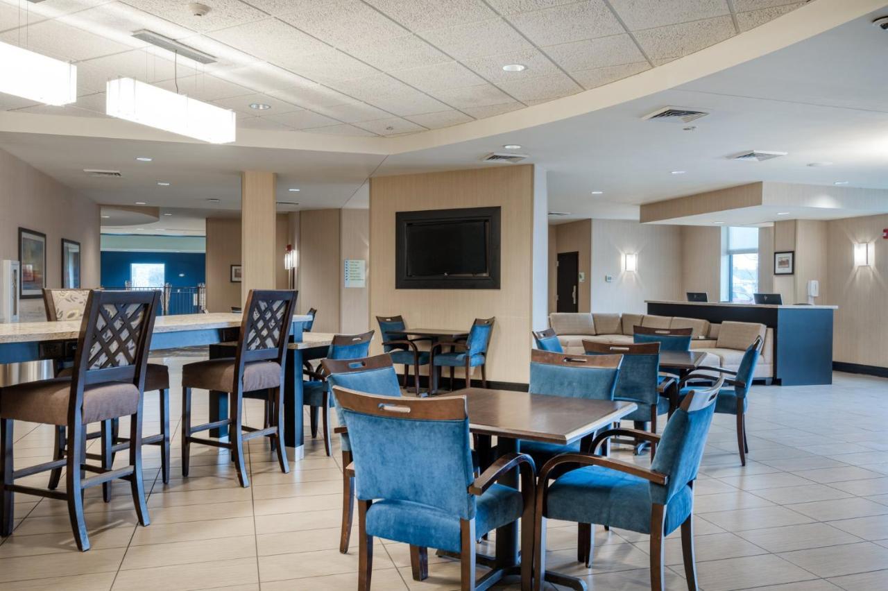Holiday Inn - Terre Haute By Ihg Exterior photo