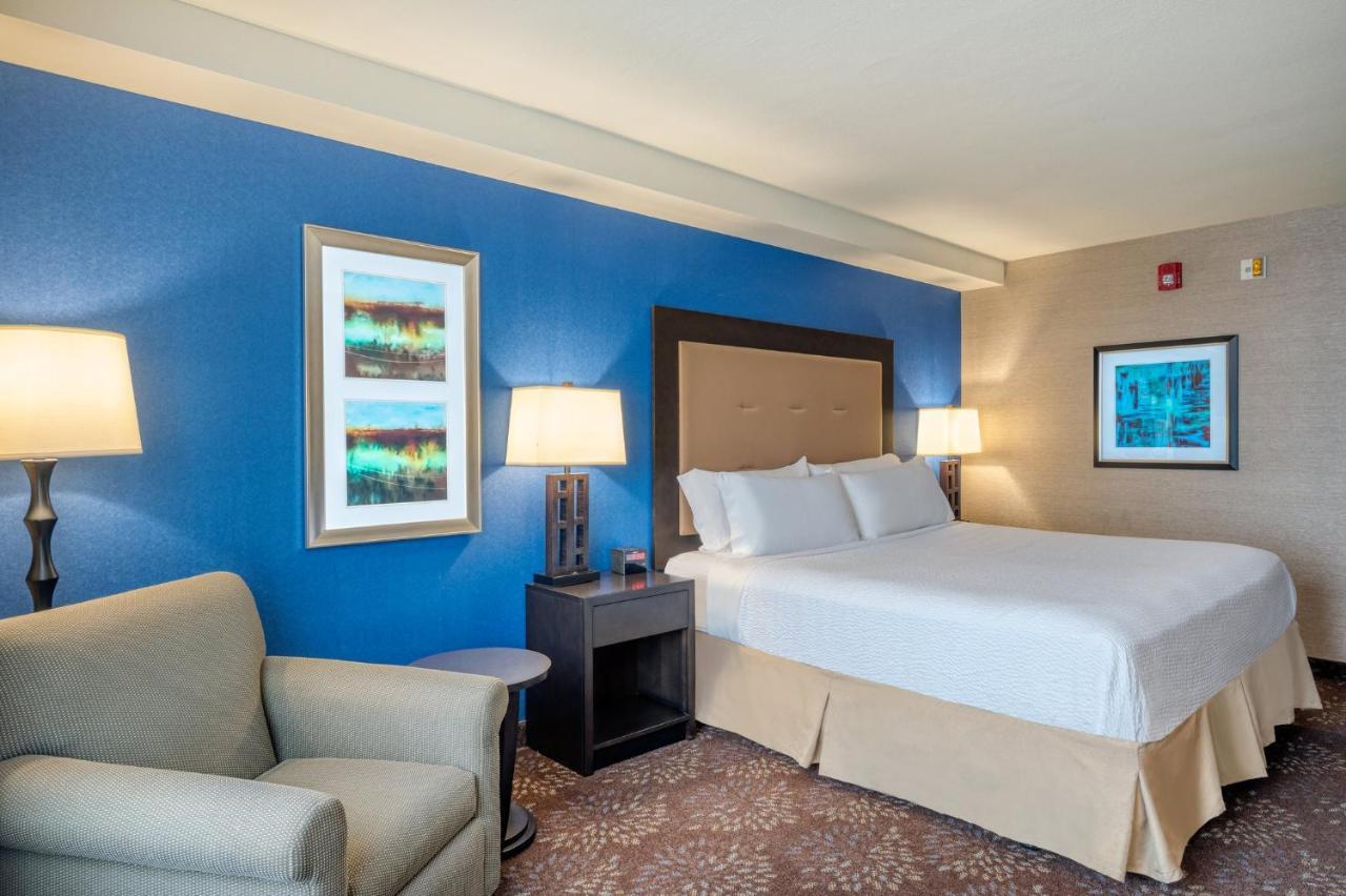 Holiday Inn - Terre Haute By Ihg Exterior photo