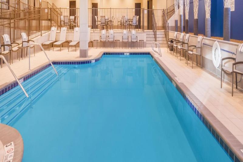 Holiday Inn - Terre Haute By Ihg Exterior photo