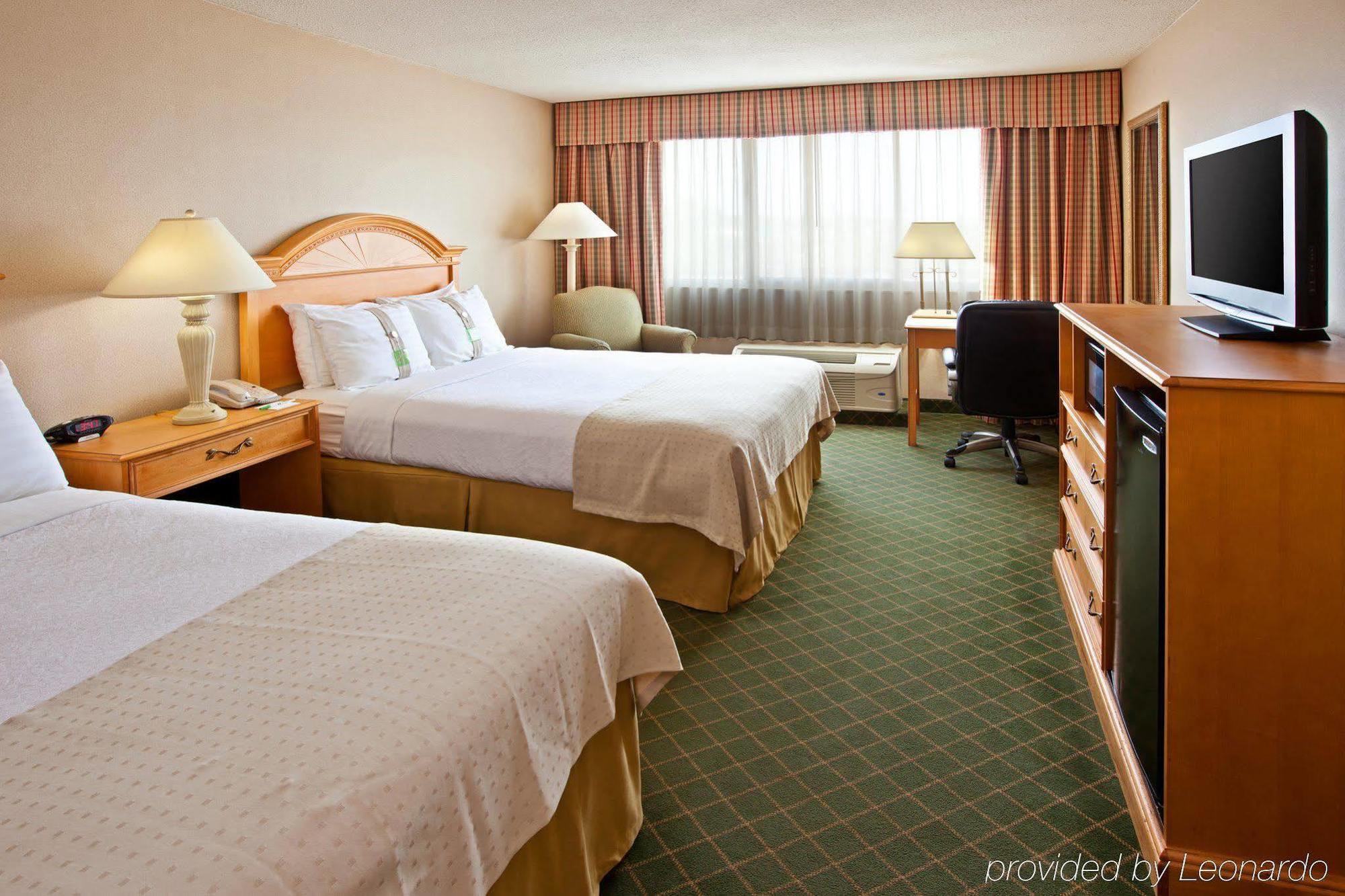 Holiday Inn - Terre Haute By Ihg Room photo