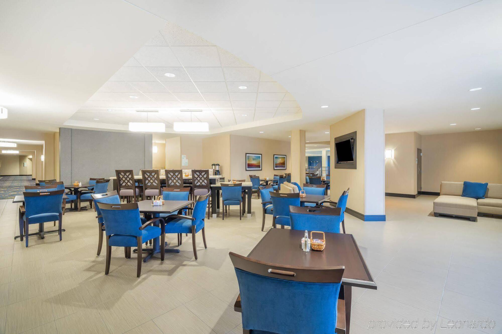 Holiday Inn - Terre Haute By Ihg Exterior photo